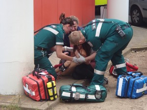 Paediatric suicide attempt - deliberate jump from 10m, have to deal with distraught mother before can begin to assess patient